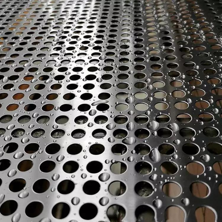 贵州什么是不锈钢拉丝贴膜冲孔板？